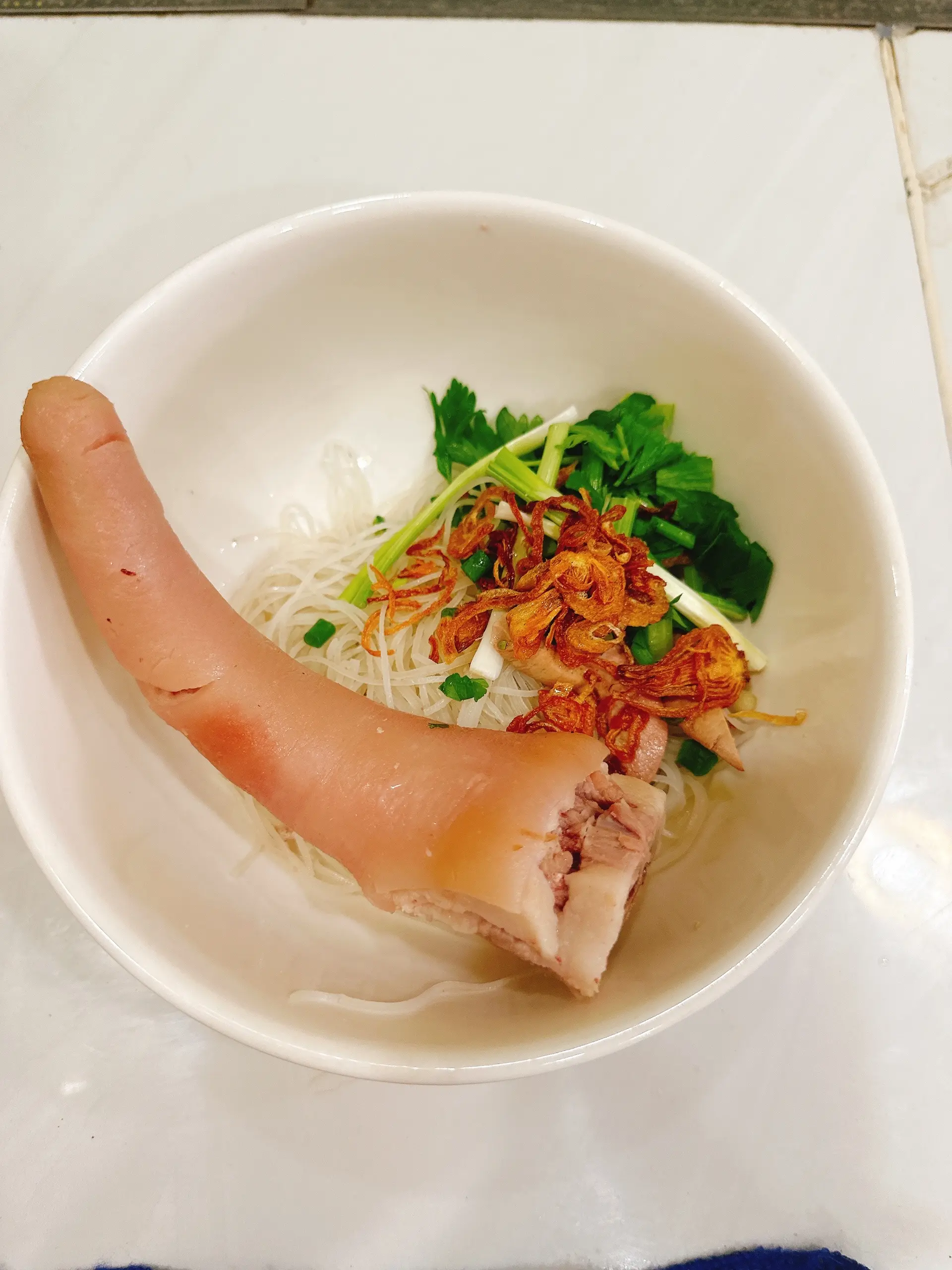 Hình ảnh Mì khô đuôi heo