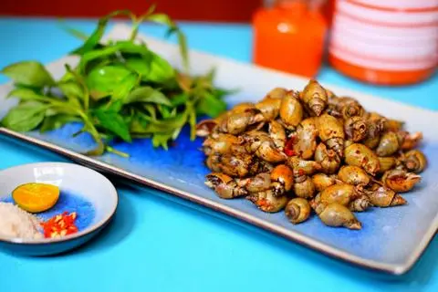 Hình ảnh Ốc cà na xào me