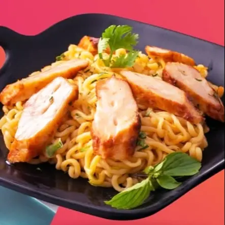 Hình ảnh Mì Indomie Nem Nướng + Trứng