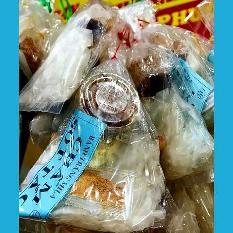 Hình ảnh Bánh tráng chấm sốt tắc