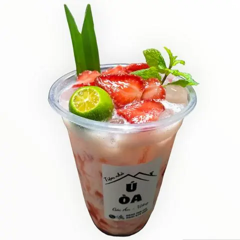 Hình ảnh Sữa chua lắc dâu tây