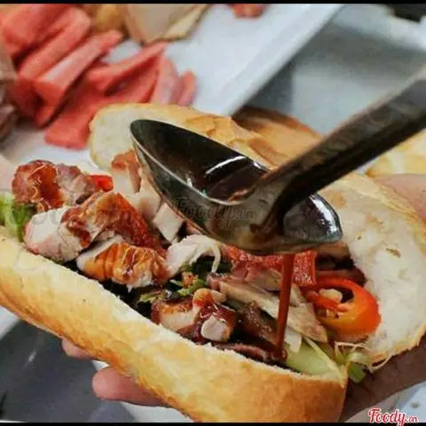 Hình ảnh Bánh Mì Heo Quay 