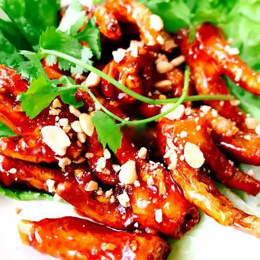 Hình ảnh Chân gà sốt me