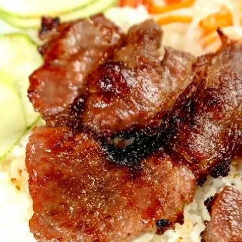 Hình ảnh Cơm sườn ốp la