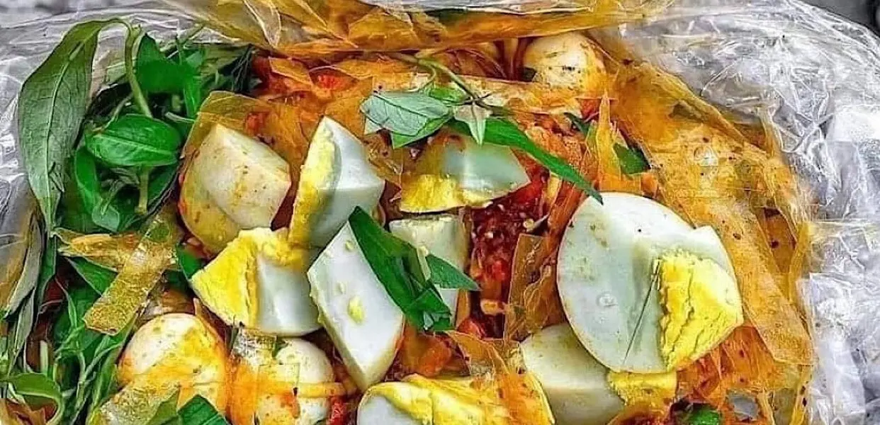 Hình ảnh Bánh tráng trộn phơi sương đặc biệt
