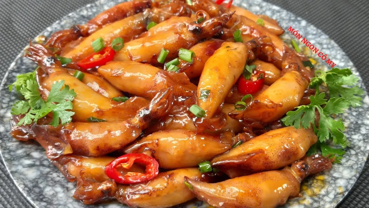 Hình ảnh Mực cơm chiên nước mắm