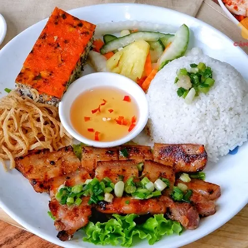 Hình ảnh Cơm Tấm Sườn + Bì + Chả