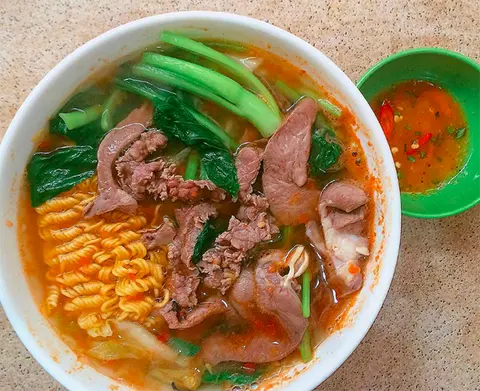 Hình ảnh Mỳ tim bầu dục chua cay