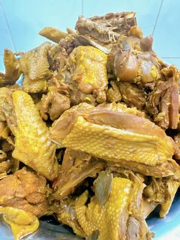 Hình ảnh Thịt gà thêm 
