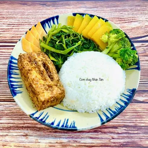 Hình ảnh Cơm đậu hủ chiên muối sả chay