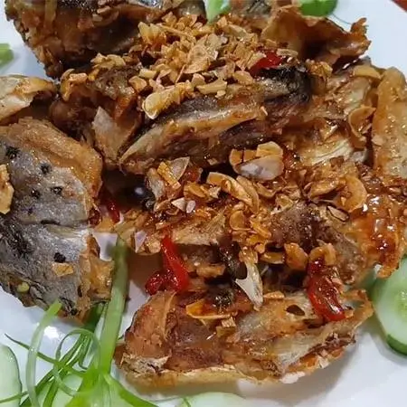 Hình ảnh đầu cá hồi sốt tiêu 