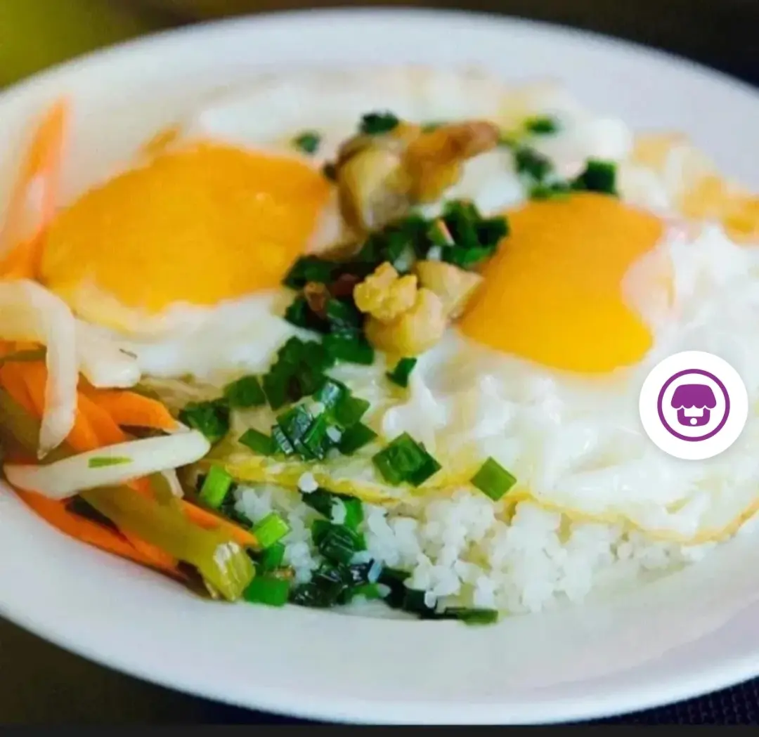 Hình ảnh cơm trứng ốp la
