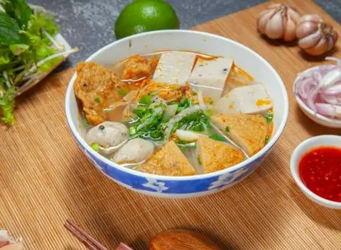 Hình ảnh Bánh Canh Chả Cá Nhiều Chả
