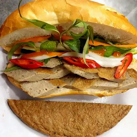 Hình ảnh Bánh mì chả cá Nha Trang