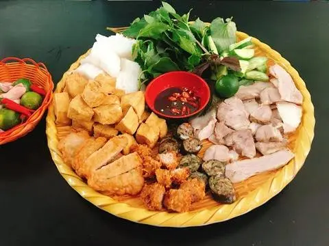 Hình ảnh 1 bún đậu thập cẩm - 1 nước tuỳ chọn
