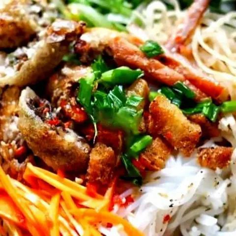 Hình ảnh Bún thịt nướng bì