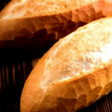 Hình ảnh Bánh mì thêm