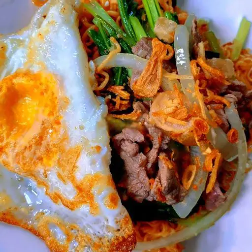 Hình ảnh Mì xào bò và trứng