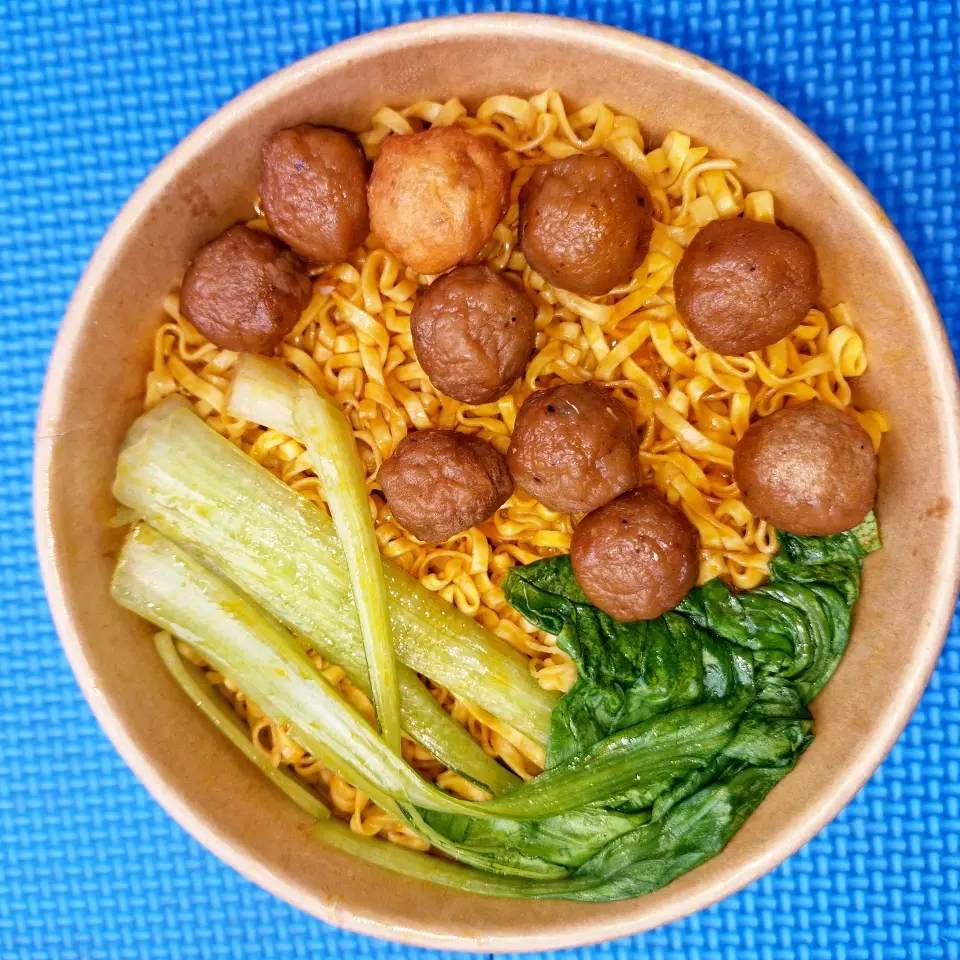 Hình ảnh Mì Trộn Bò Viên chiên