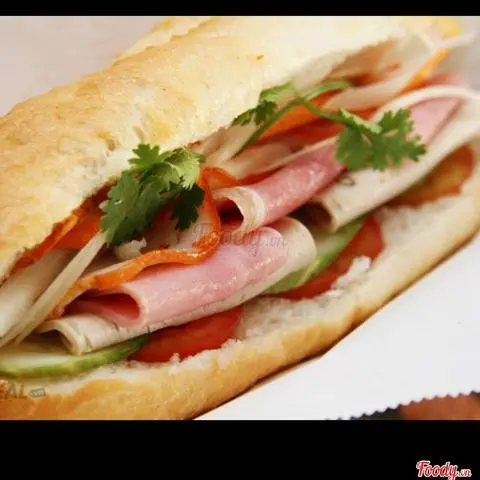 Hình ảnh Bánh Mi Thập Cẩm Đặc Biệt