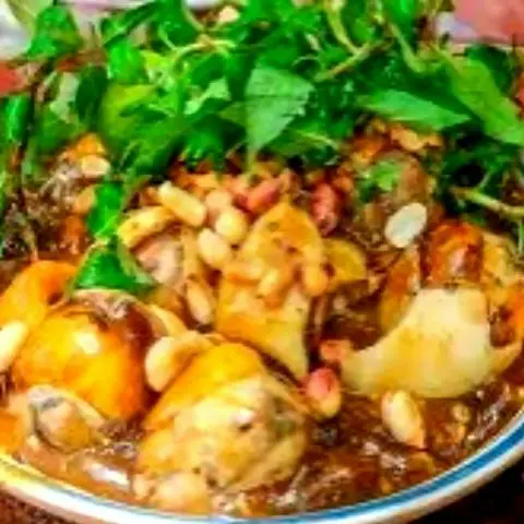 Hình ảnh 2 Hột vịt lộn xào me
