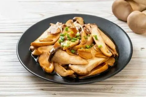 Hình ảnh B19.Nấm đùi gà sốt dầu hào_ 蠔油杏鮑菇
