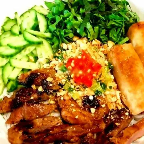 Hình ảnh Bún thịt nướng chả giò