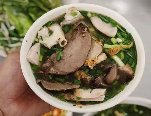Hình ảnh Hủ tiếu lòng phèo