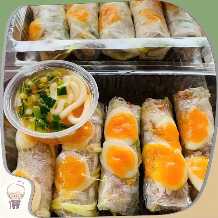 Hình ảnh Cuốn trứng lòng đào - sốt bơ me