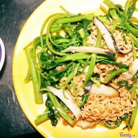 Hình ảnh Mì vắt xào ốc giác