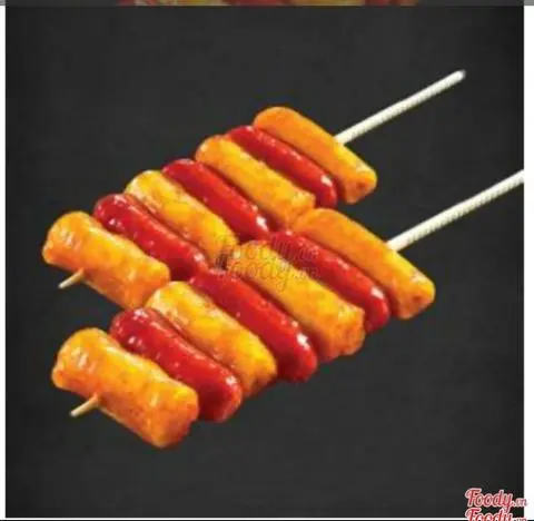 Hình ảnh TOKBOKKI & XÚC XÍCH XIÊN SỐT HQ