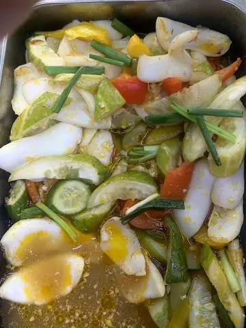 Hình ảnh Cơm mực xào chua ngọt