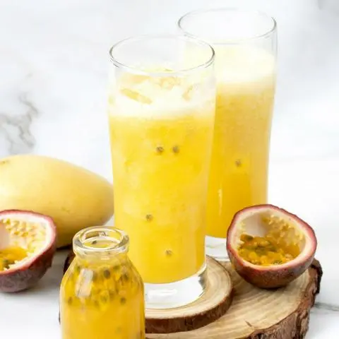 Hình ảnh Sữa chua lắc chanh leo