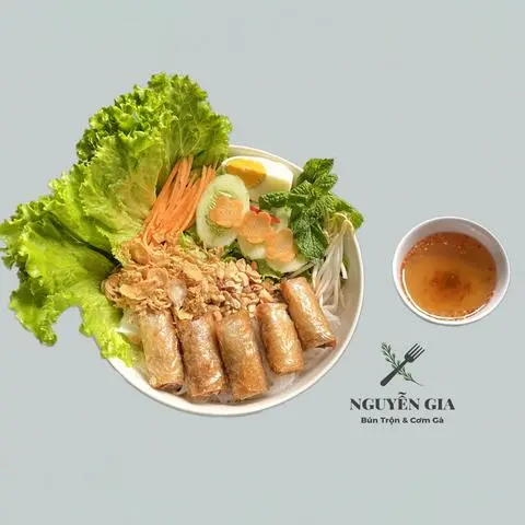 Hình ảnh Bún Trộn Nem Nhân Tôm Cua