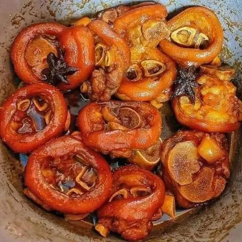 Hình ảnh com gio heo khia nuoc dua
