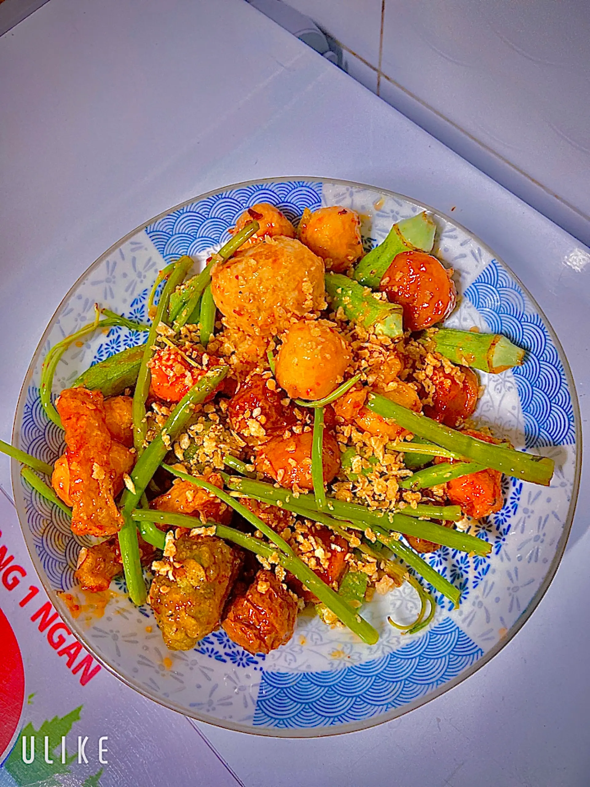 Hình ảnh Cá viên thập cẩm nhỏ chiên nước mắm