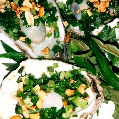 Hình ảnh Hàu Long Sơn mỡ hành