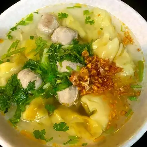 Hình ảnh Hoành thánh thịt tóp mỡ
