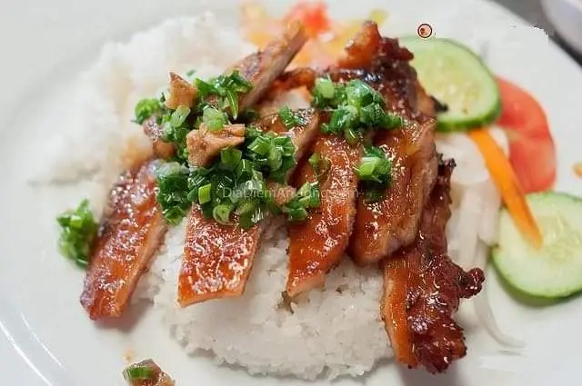 Hình ảnh cơm sườn miếng 