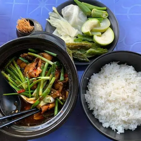 Hình ảnh Cơm ếch - phần 1 con - rau luộc - 1 ly Pepsi