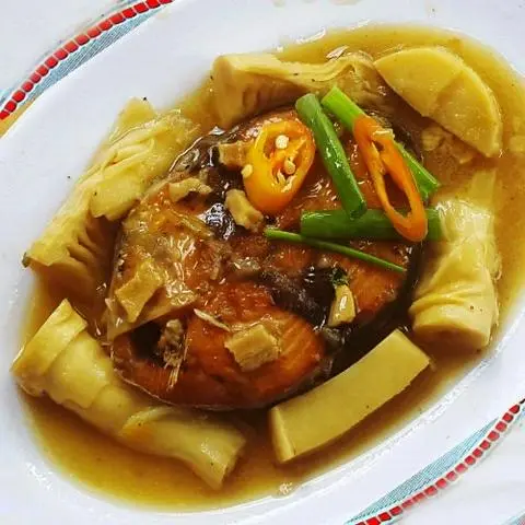 Hình ảnh Cơm cá ngừ kho măng