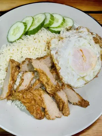 Hình ảnh Cơm chiên Chả cá + 1trứng ốp la