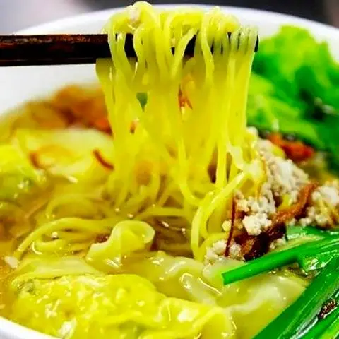 Hình ảnh Mì tươi hoành thánh tóp mỡ thập cẩm