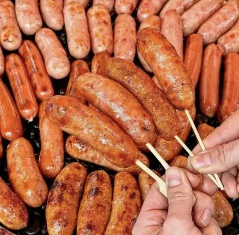 Hình ảnh Lạp Xưởng Nướng Đá