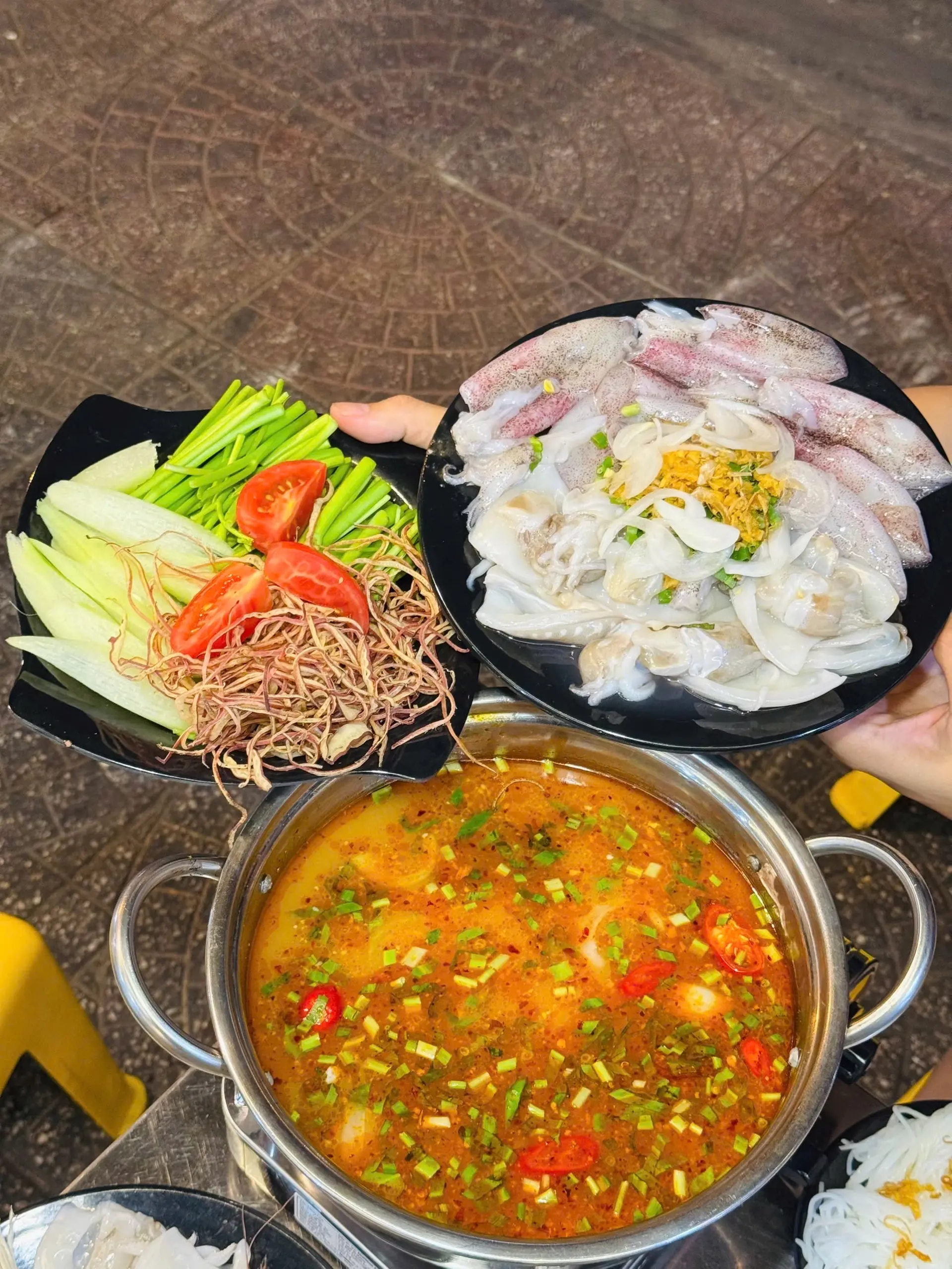 Hình ảnh Lẩu Thái - Mực