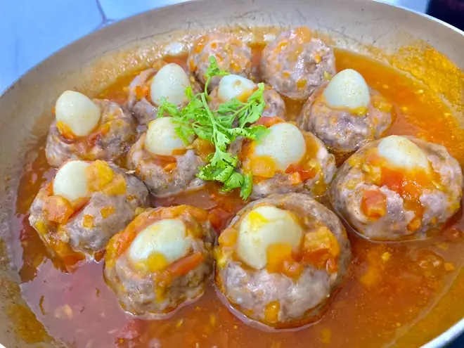 Hình ảnh cơm xí mại kho trứng cút 