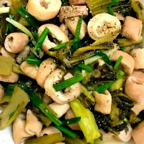 Hình ảnh Ruột heo xào cải chua