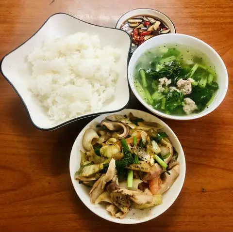 Hình ảnh Cơm Nóng Dạ Dày Xào Dưa 