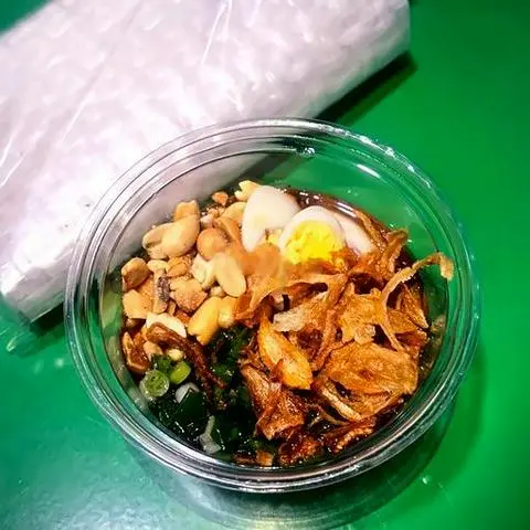 Hình ảnh Bánh tráng chấm me đậu phộng ngon