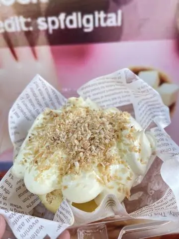 Hình ảnh bánh mây kem trứng dừa